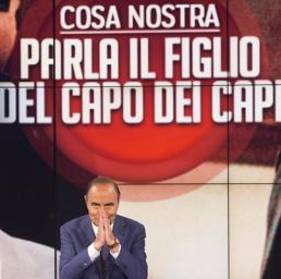L’Agcom richiama la Rai dopo l’intervista di Vespa al figlio di Totò Riina
