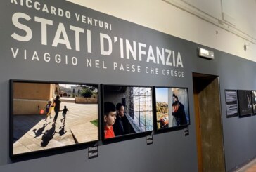 “Stati d’infanzia – Viaggio nel paese che cresce”, la mostra di Riccardo Venturi al Museo di Roma in Trastevere
